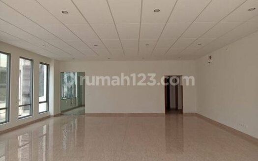 North Point 4 Lantai Lokasi Strategis